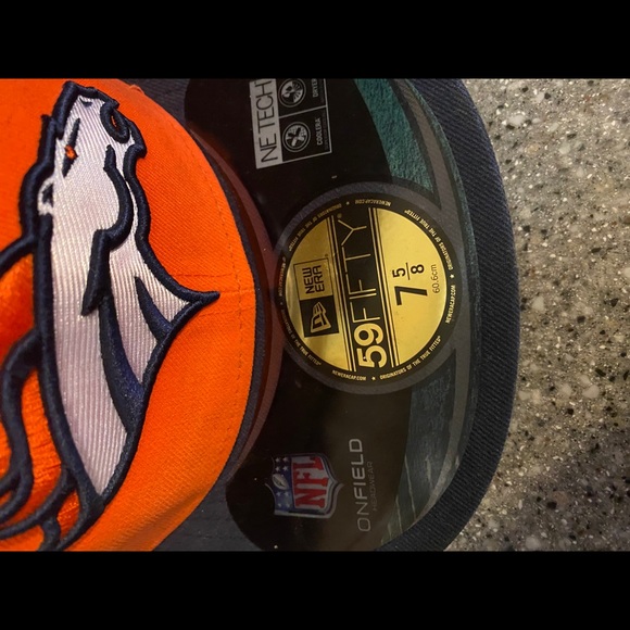 NFL hats (Broncos) - Picture 3 of 5